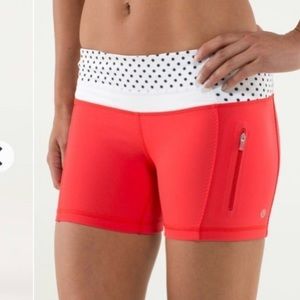 Lululemon Run Fast Track Short Love Red Mod Dot Size 6